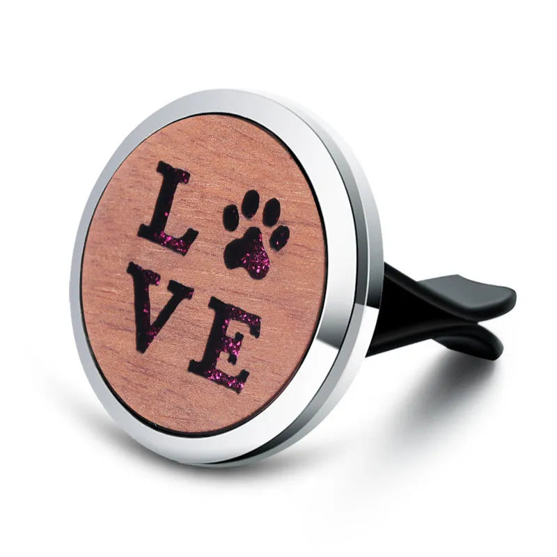 Round wooden car aromatherapy clip with adjustable alloy clamp for dashboard mounting in various colours