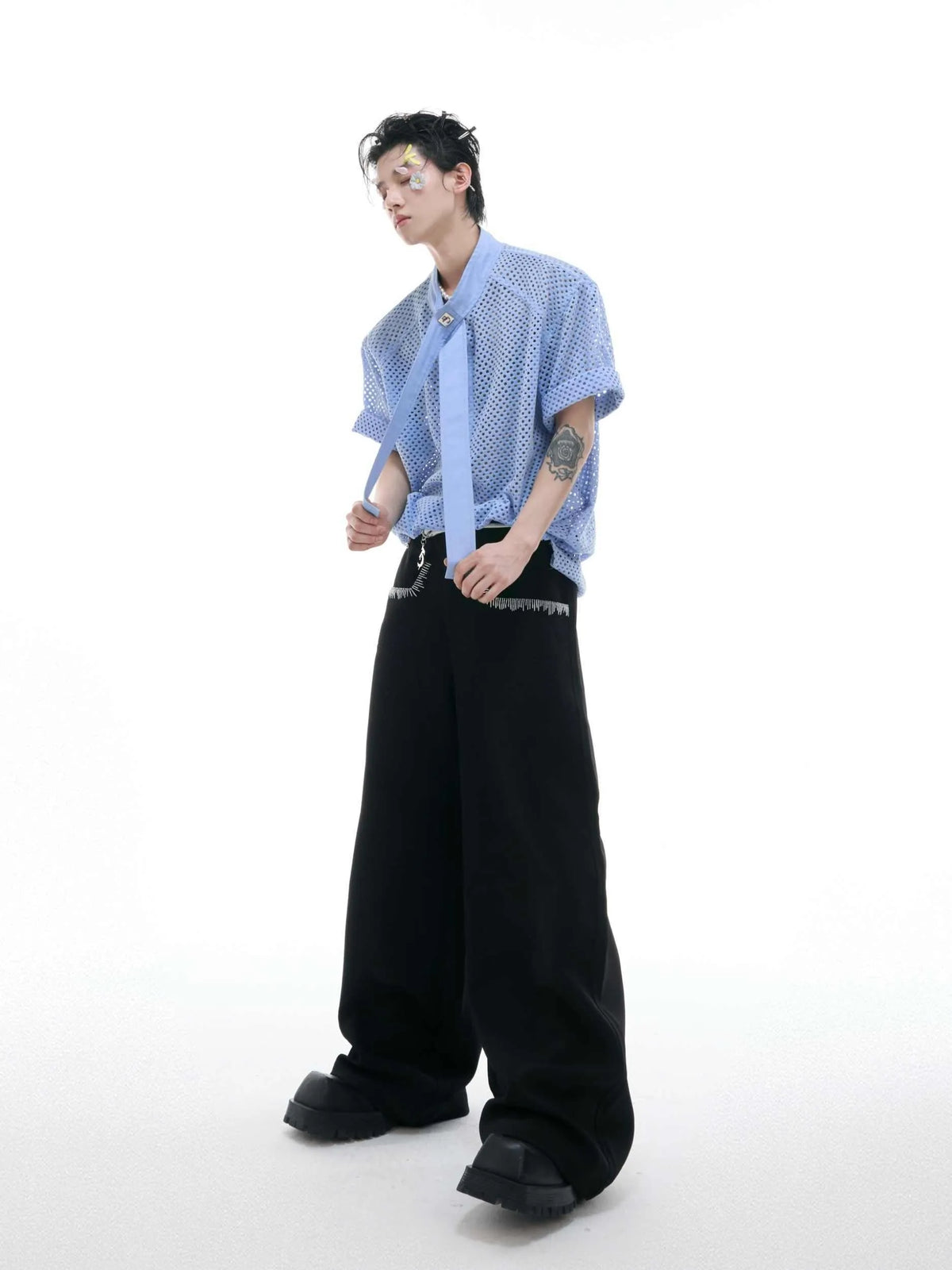 Men's loose short sleeve t-shirt with tie stitching and metal tassel, nylon spandex, black white blue, M L XL