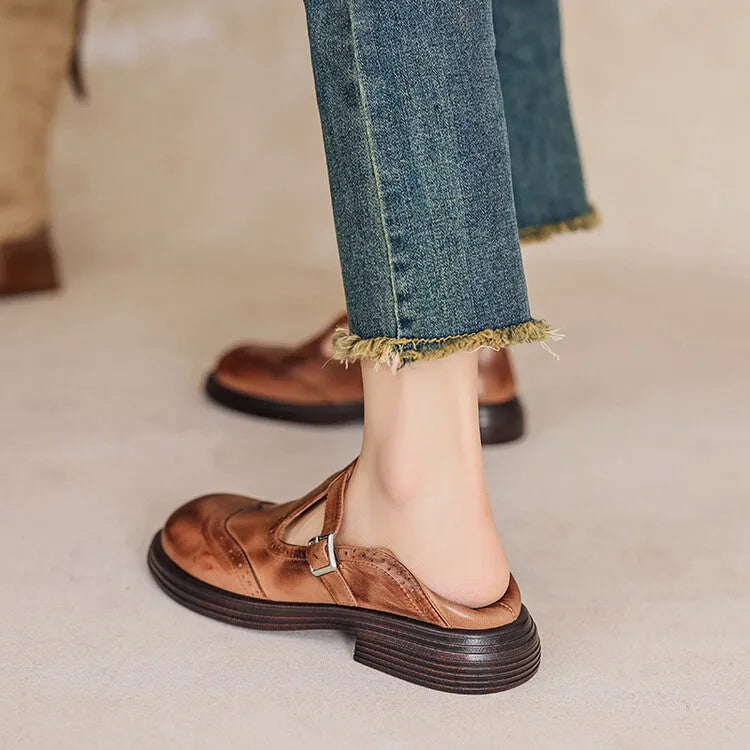 Women's brown British-style flat leather shoes with round toe and sheepskin upper