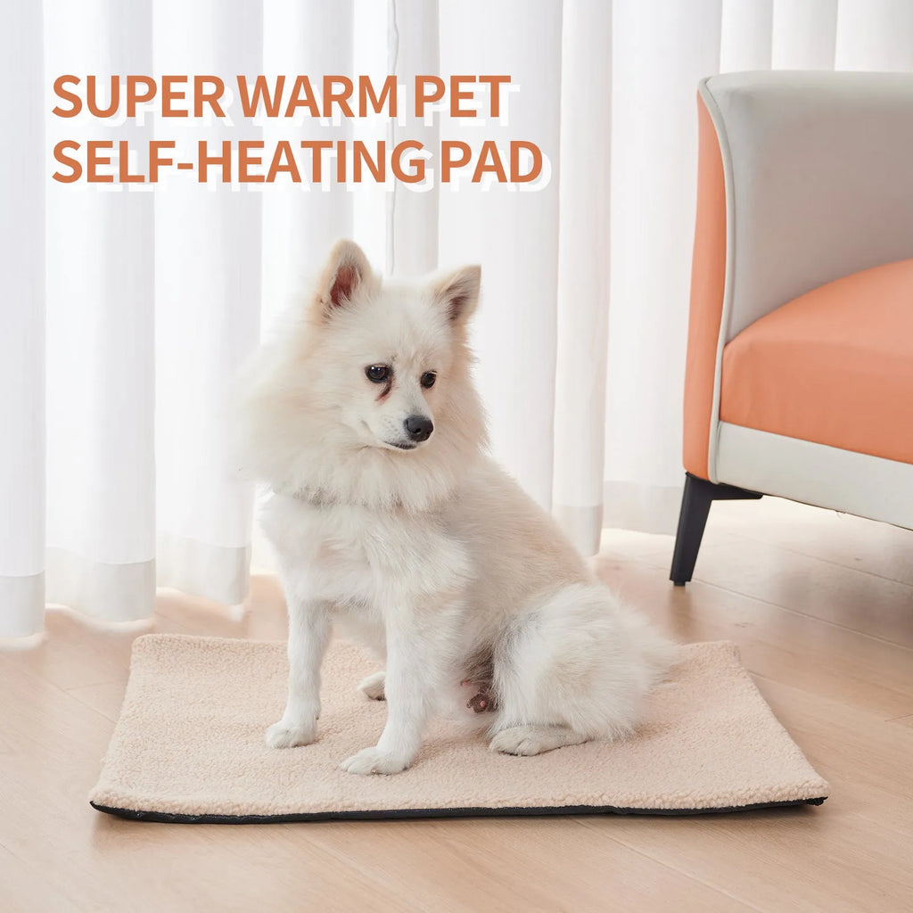 Self-heating plush pet pad for cats in grey colour showing M95x65cm size