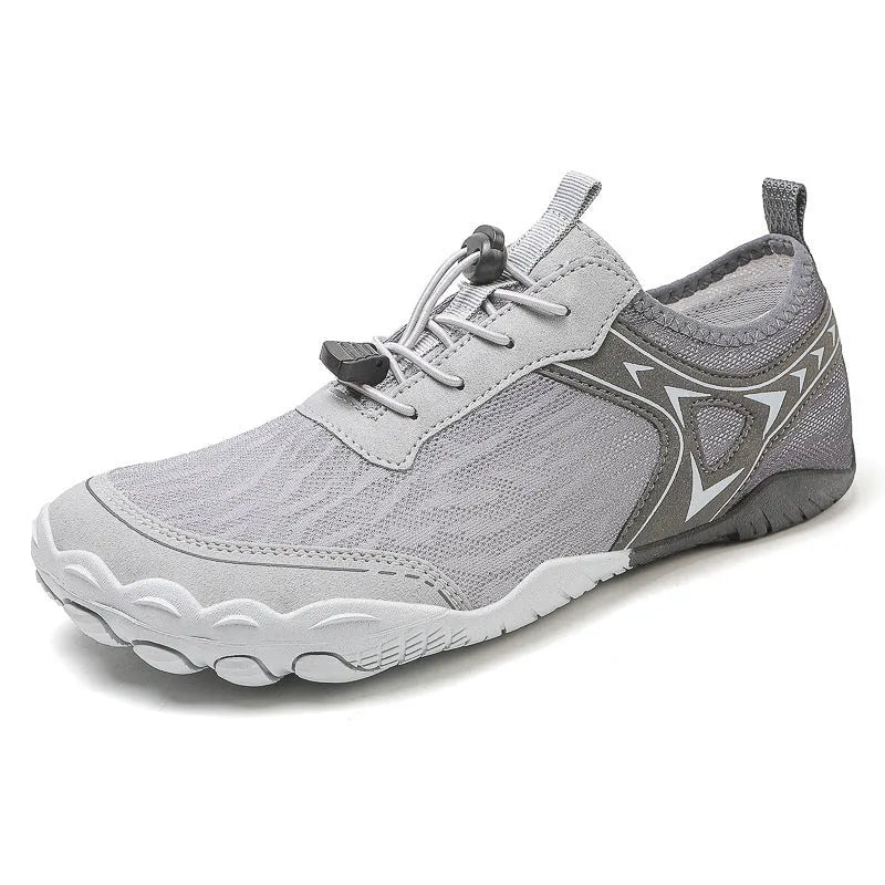 Low-top five finger shoes with rubber sole and elastic band in multiple colours like army green and pink moon.