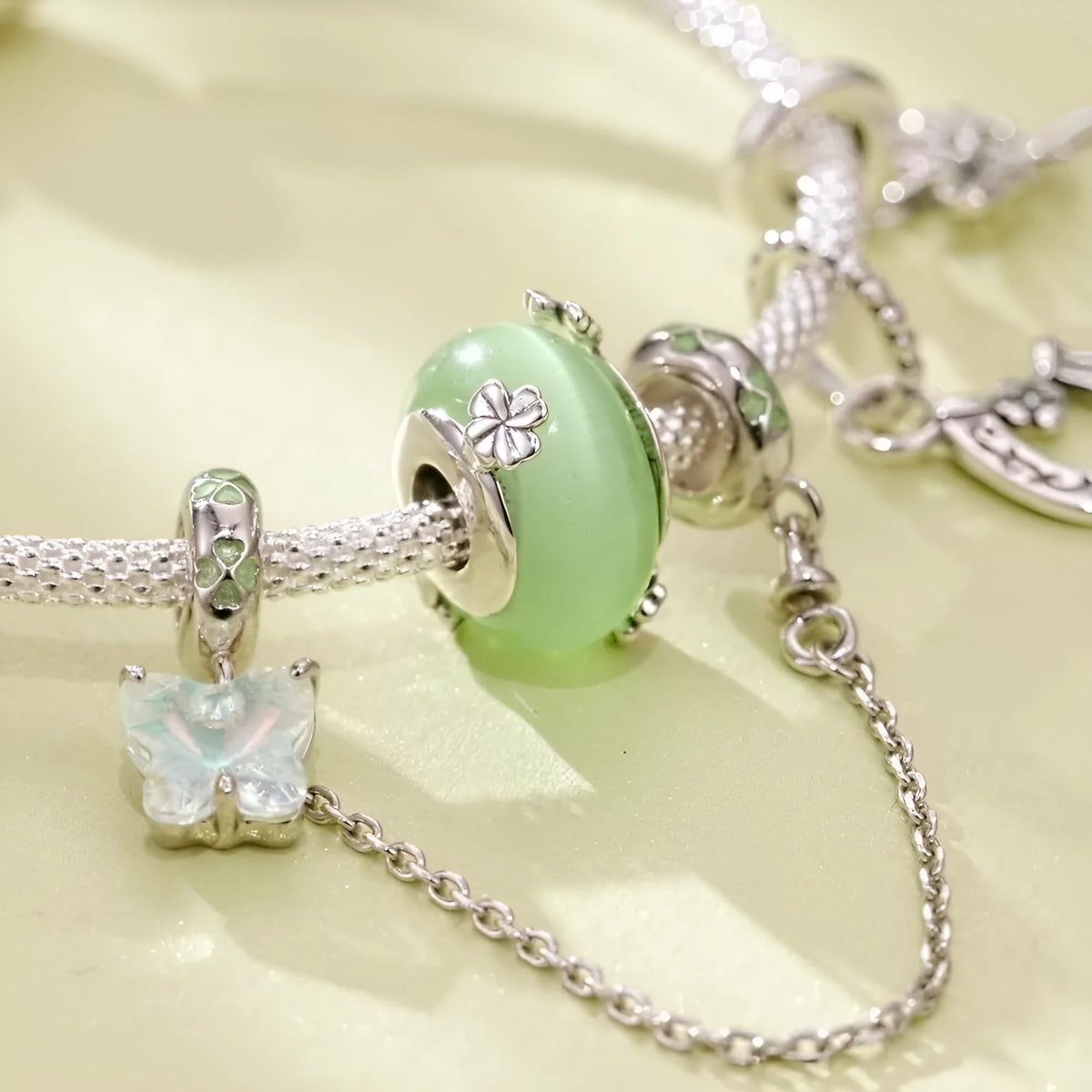 925 silver four-leaf clover glass bead pendant, green oxidised charm, 1.5cm x 0.9cm, 0.45cm hole