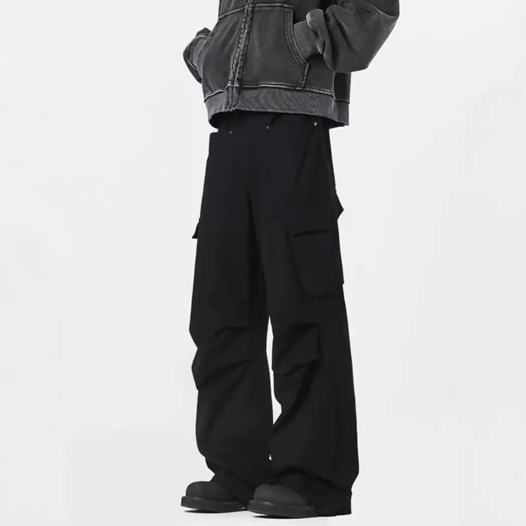 Men's straight-leg trousers with high waist and button fly in black and milky white colours