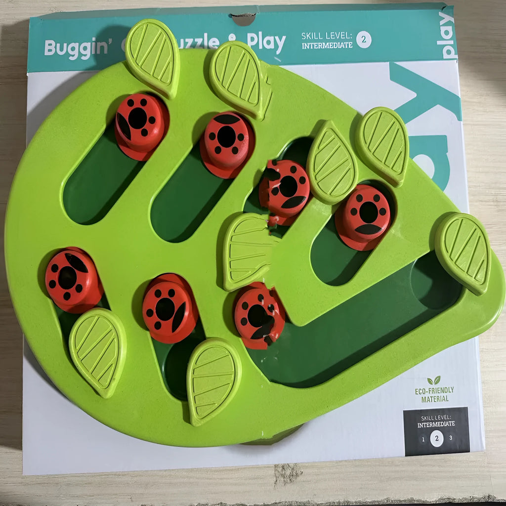 Green Christmas slow feeding pet bowl with Wizard of Oz design for cats and dogs
