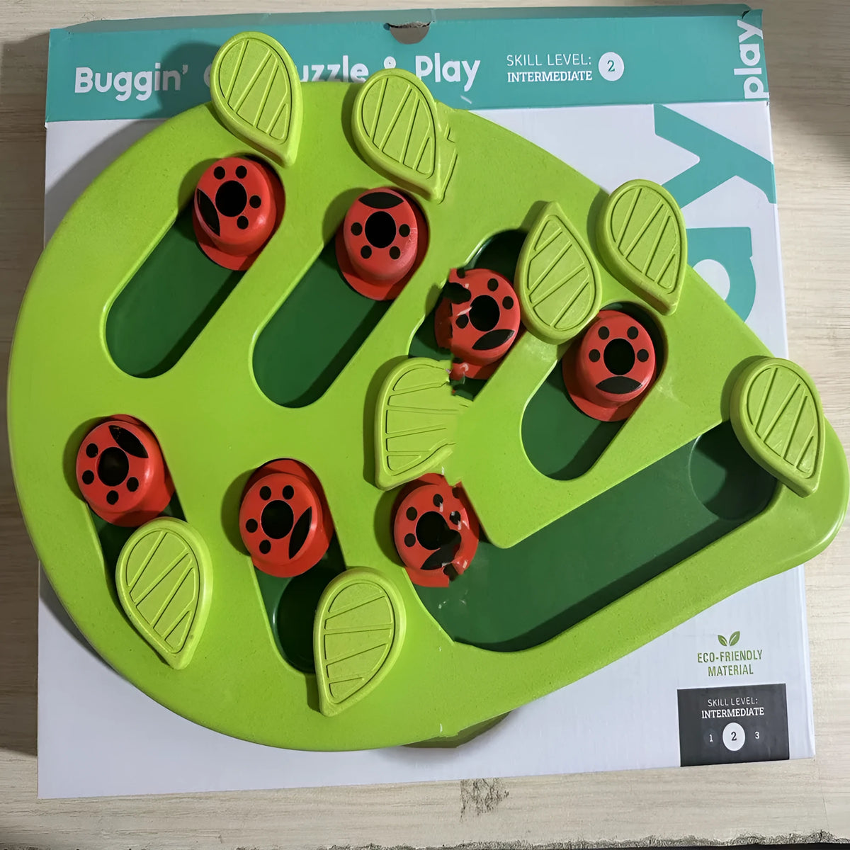 Green Christmas slow feeding pet bowl with Wizard of Oz design for cats and dogs