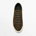 Simple lace leather casual sneakers with flat bottom, low top, available in black leather and other colours