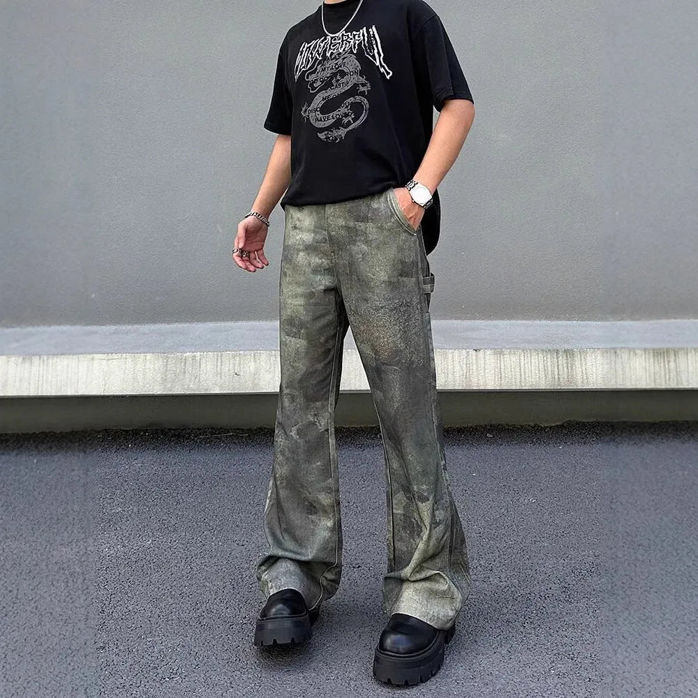 Men's straight-leg camouflage print jeans in cotton denim on a mid-waist.