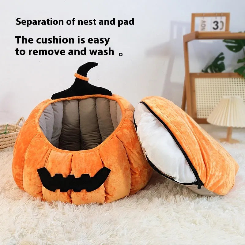 Pumpkin-shaped fabric cat bed in black or orange colour for Halloween or winter use