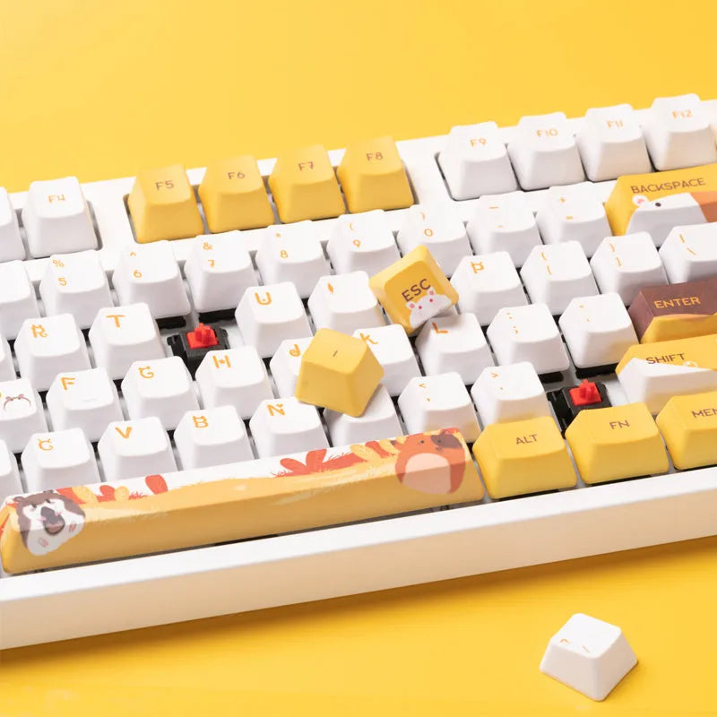 Black wired mechanical keyboard with 104 keys, Cherry key caps, PBT key caps and 1.8m five-core wire