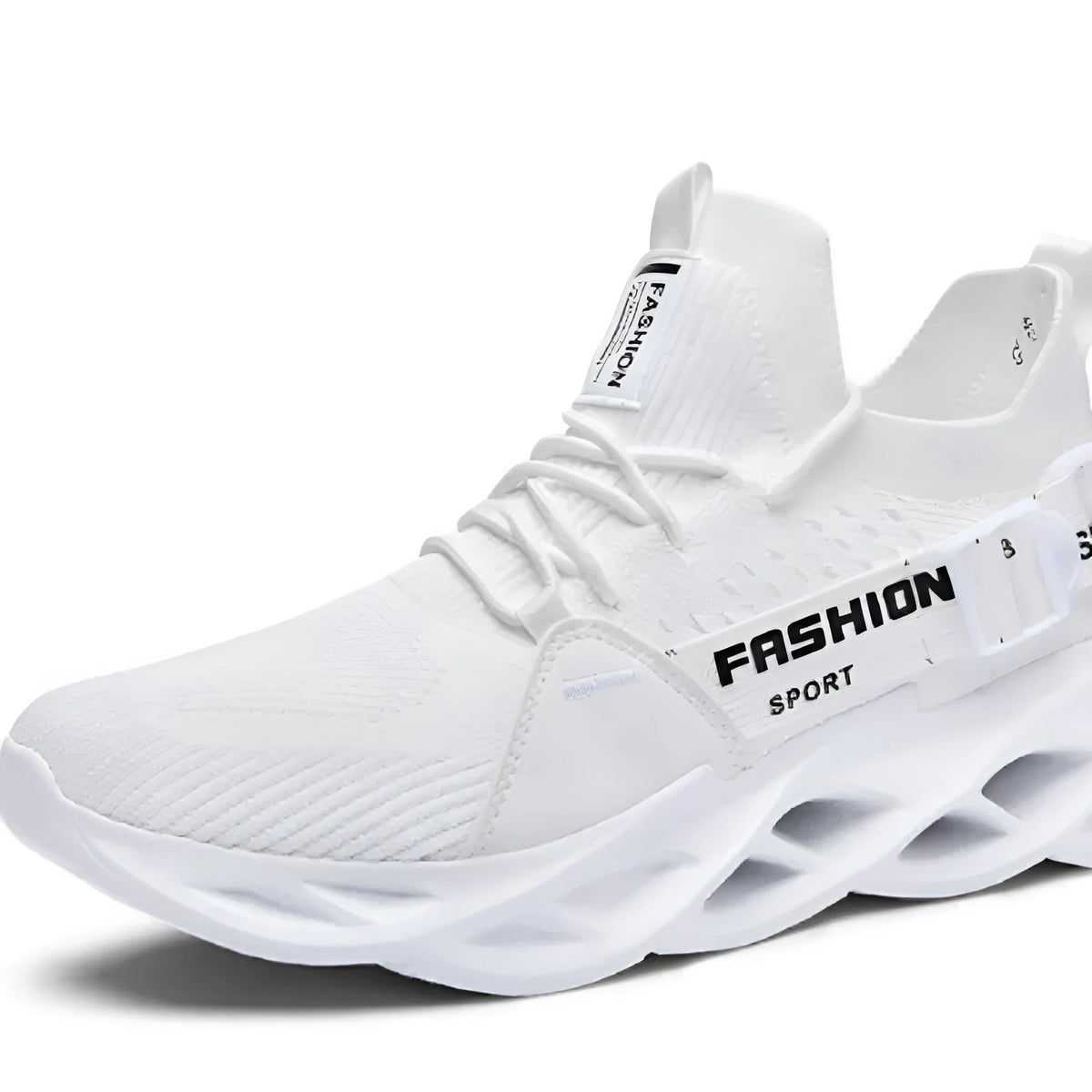 Women's platform sneakers with flyknit upper, rubber sole, lace-up, low heel, sizes 36-46, colour matching design.
