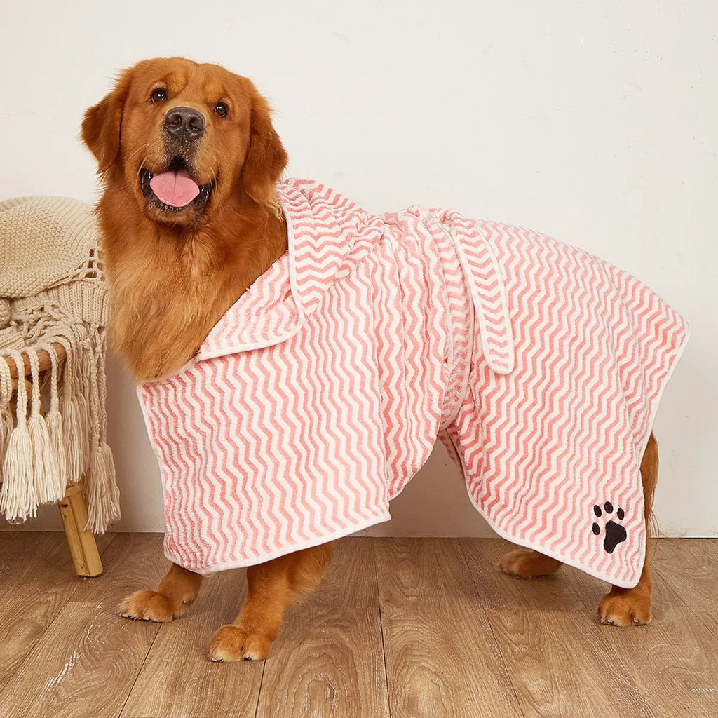 Grey microfiber pet bathrobe towel for dogs and cats with belt, size M, on a white background