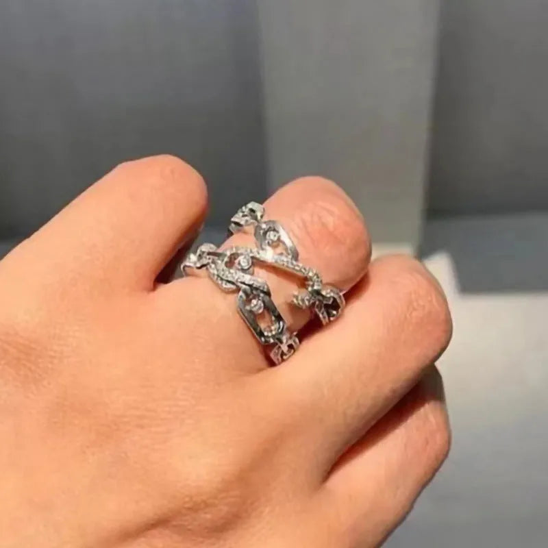 Niche clip design ring for women, white gold colour, geometric lock shape with inlaid zircon stone
