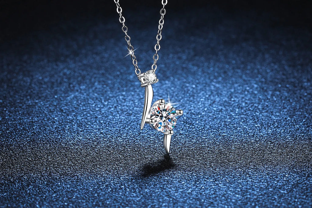 S925 sterling silver clavicle necklace with geometric lightning pendant and 1 carat moissanite or high carbon stone