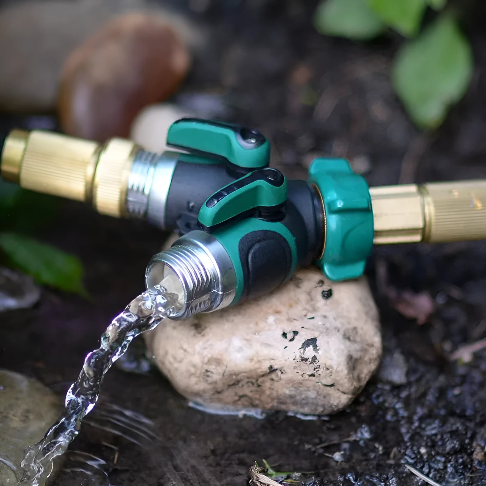 Garden zinc alloy ball valve diverter with 6 hose connection points for irrigation control