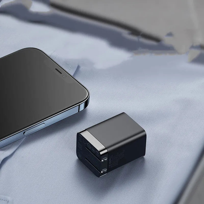 Super Silicon 30W mobile phone charging head in black with USB port