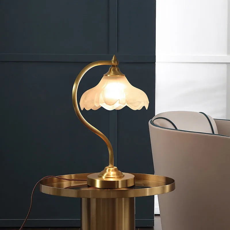 Gold copper and glass bedside table lamp, 23cm diameter and 42cm height, E27 fitting, 40W max