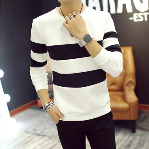 Long sleeve stitching bottoming shirt in milk silk fabric with letter pattern, loose fit, available in black and white