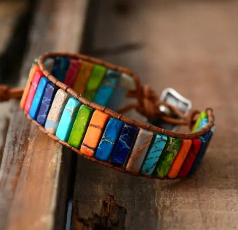 Hand-woven leather bracelet with coloured agate stone, adjustable 17cm, ethnic geometric style