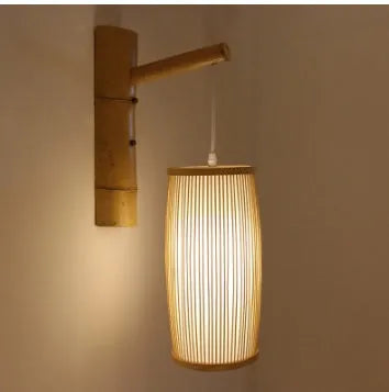 Bamboo woven pendant lamp with 15cm diameter and natural finish