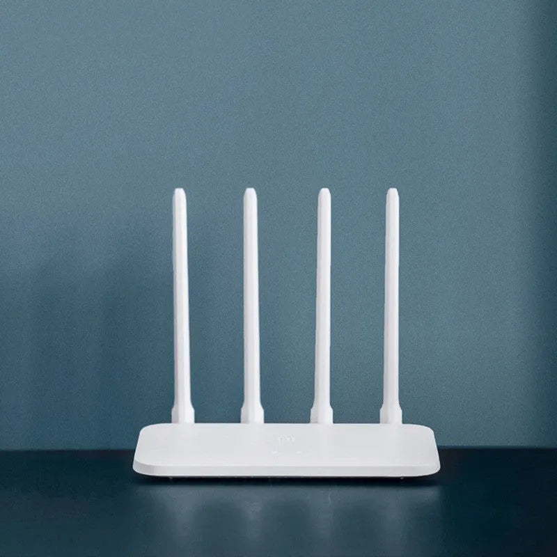 4C white wireless router with four high gain antennas for 300 MBPS home networking