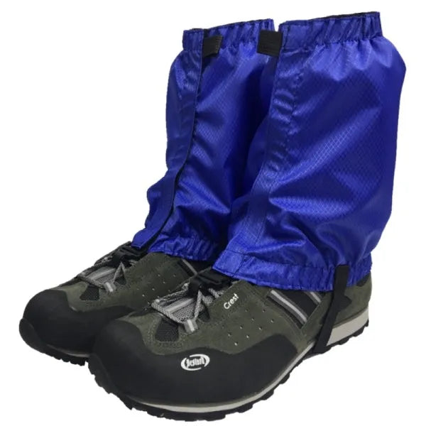 Outdoor hiking waterproof leg cover in black, made from 420D Oxford cloth with Velcro closure