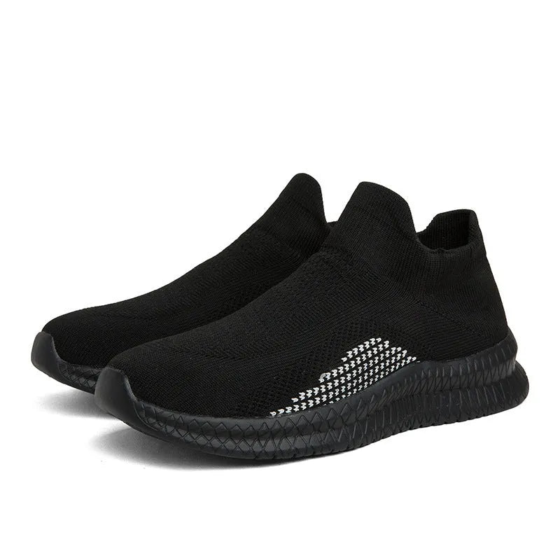 Popcorn Flyknit low-top casual sneaker in solid colour with round toe and fabric upper.