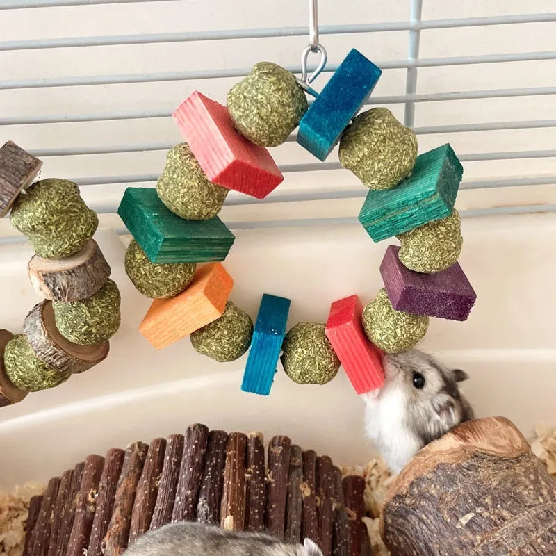 Small pet chew toy set with straw ball ring and applewood ring for hamsters, rabbits and guinea pigs