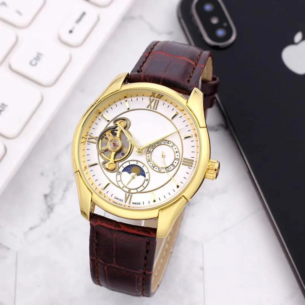 40.5mm mechanical watch with leather strap, stainless steel horseshoe buckle and spiral crown