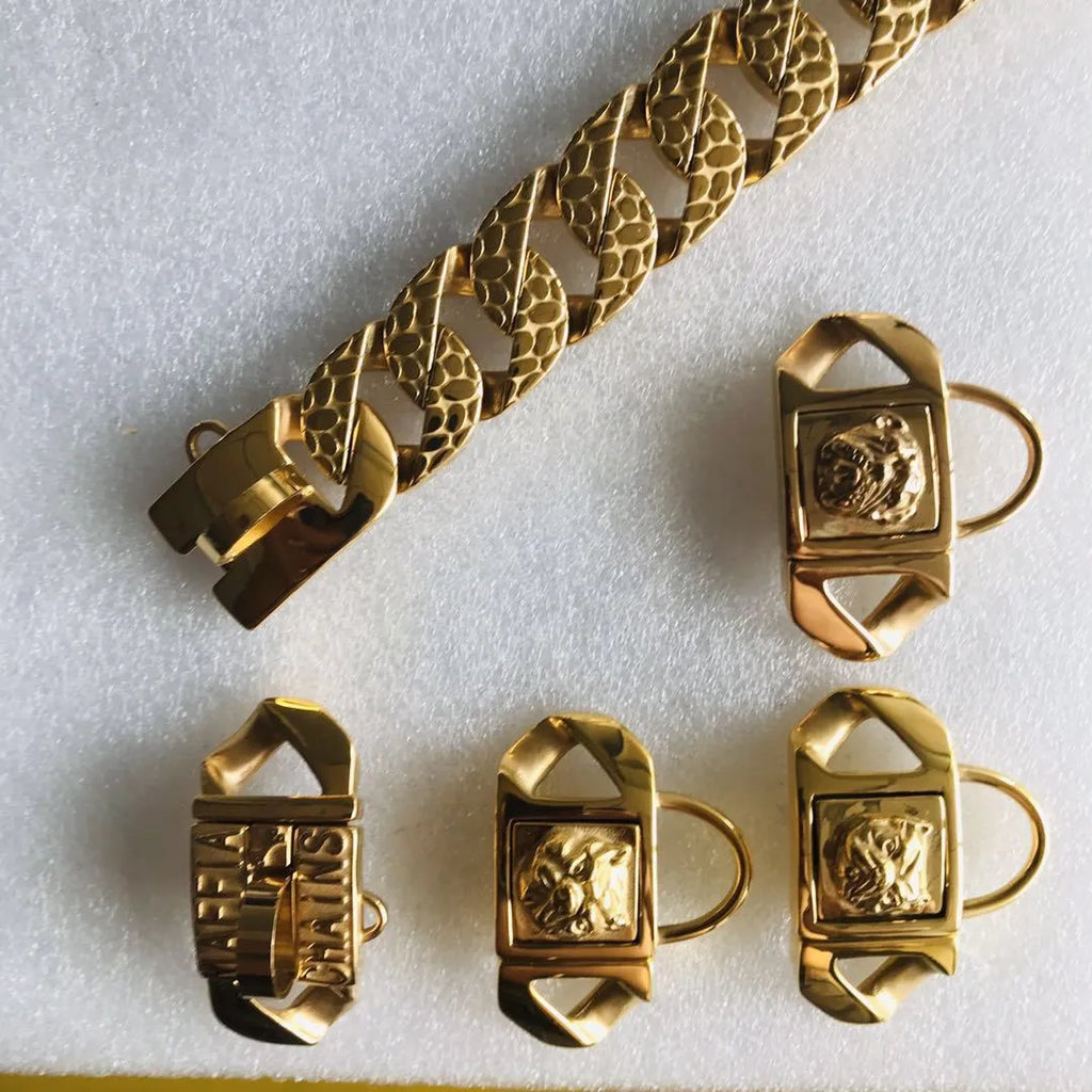 Stainless steel P chain dog chain with welded ring links in gold finish, 32mm width, size S to 3XL