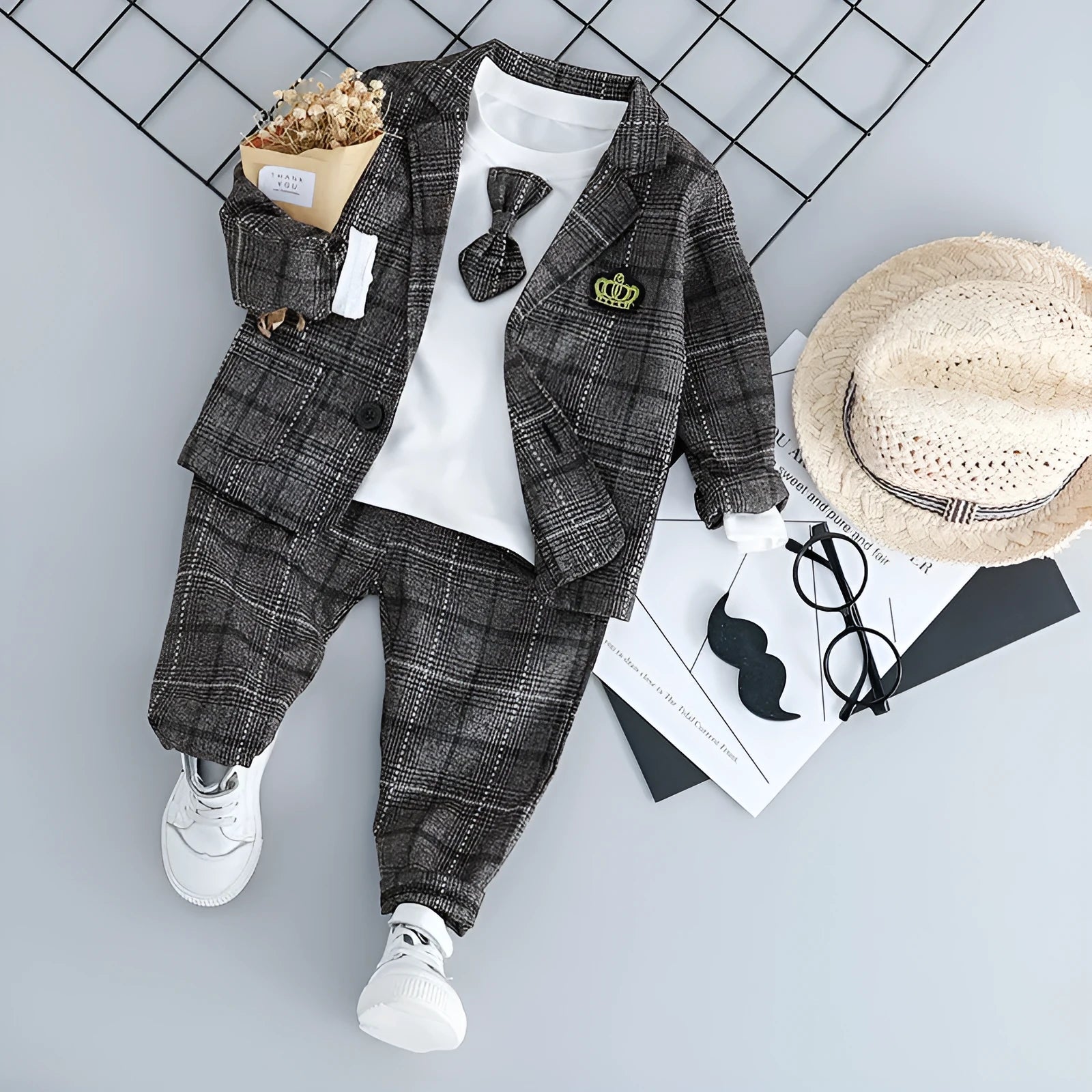 Children's three-piece cotton knit suit in coffee colour for boys aged 1-3 years