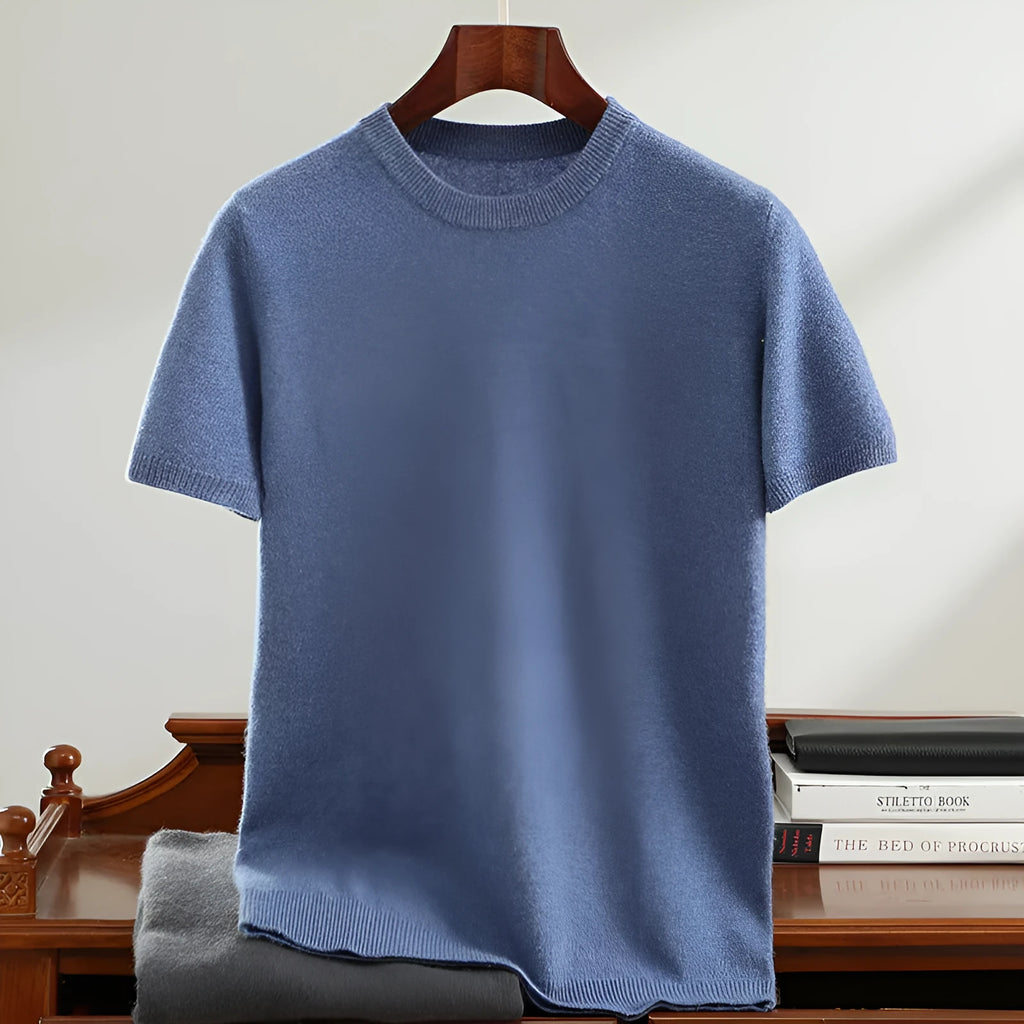 Men's round neck short sleeve sweater pullover in Calm Black, loose fit regular yarn knit