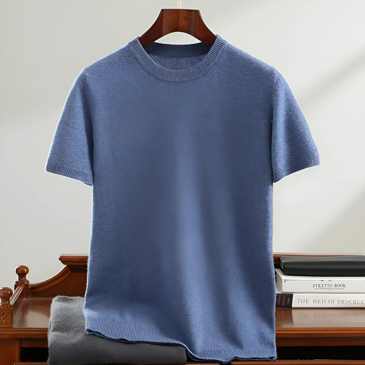 Men's round neck short sleeve sweater pullover in Calm Black, loose fit regular yarn knit