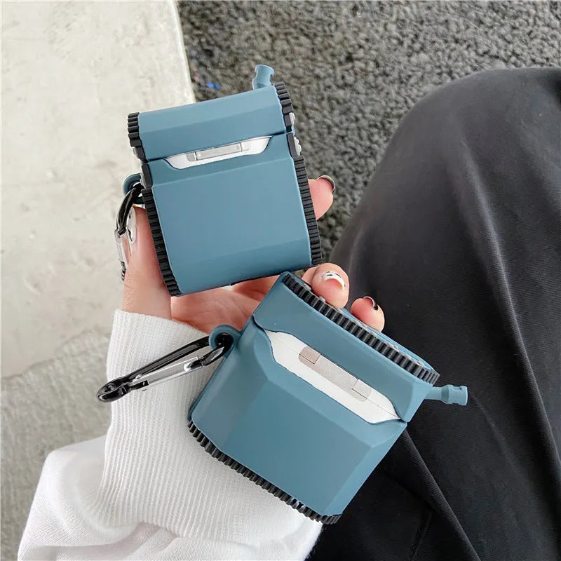 Silicone earphone box for AirPods 1/2 and AirPods Pro 3 with cartoon tank design and hook attachment