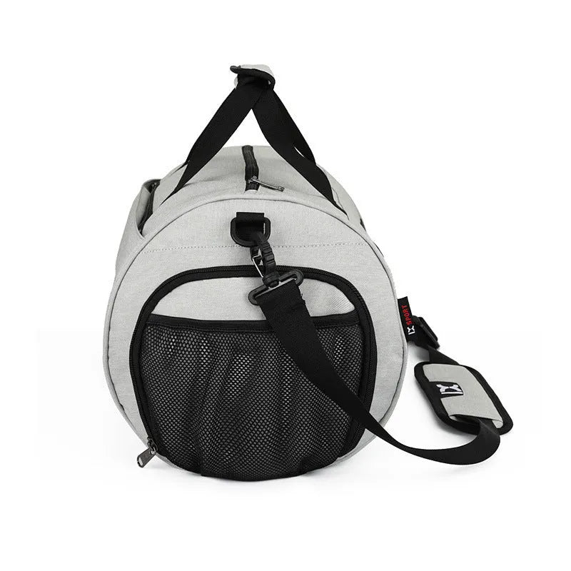 Men sports training bag in black waterproof nylon L size with dry wet separation and trolley strap