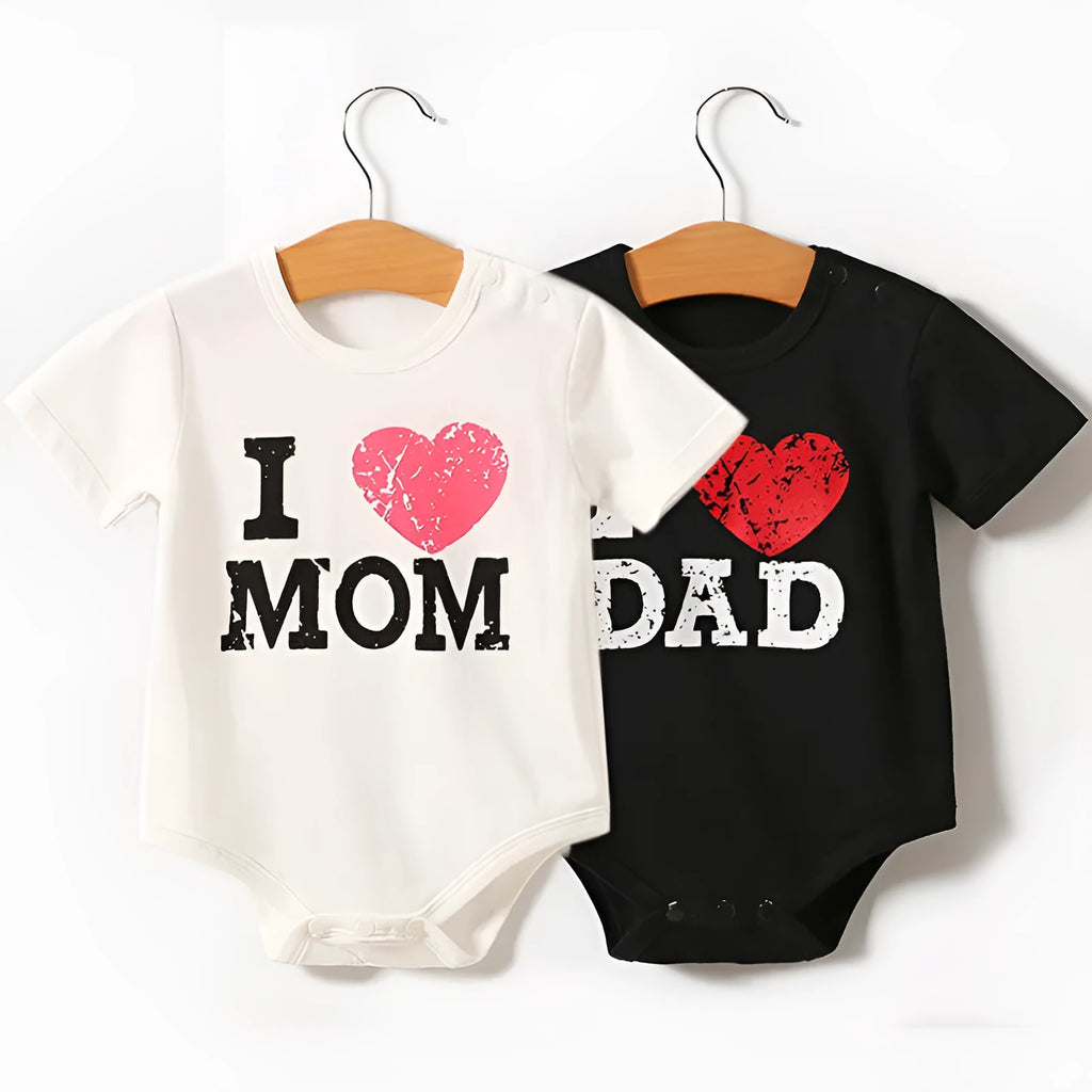 Short sleeve triangle romper in cotton with Love Mum and Love Dad prints, available in 59cm to 80cm suitable heights.