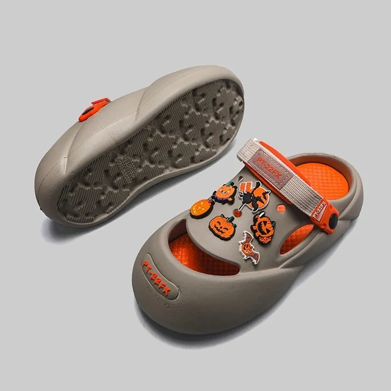 Men's grey EVA baotou beach shoes with closed toe for summer water activities.