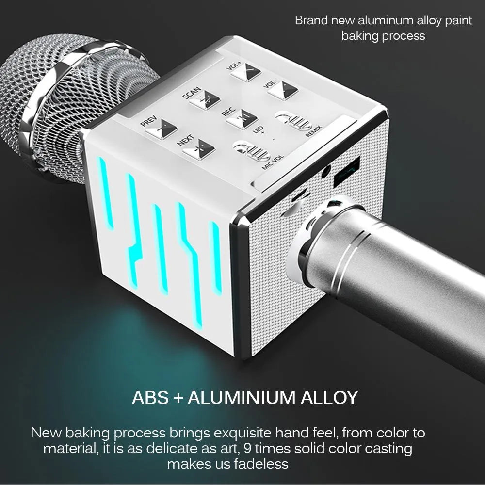 Wireless Bluetooth condenser microphone in gold with super cardioid pickup, 25cm length