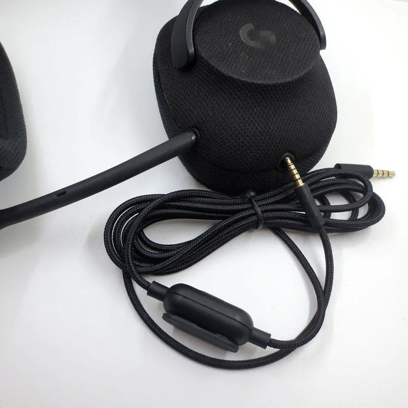 Black universal audio replacement cable for gaming headsets and digital products