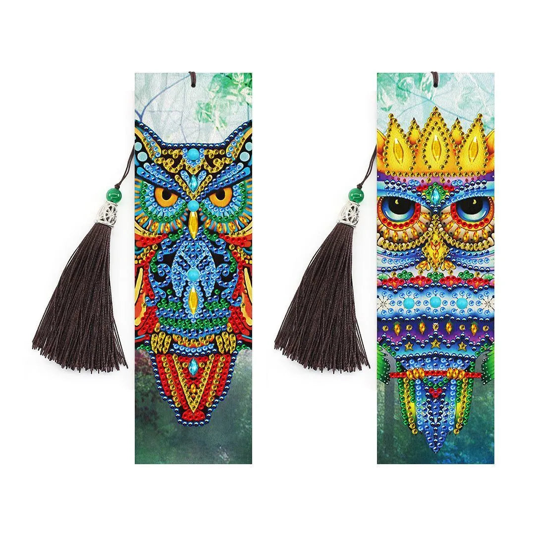 5D diamond painting DIY bookmark kit with pendant charm on 6x21 cm PU canvas.