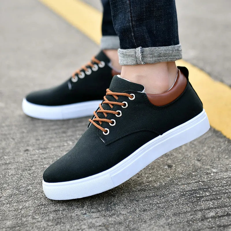 Canvas shoes for men with super high heel, high-top, back tie closure, available in black