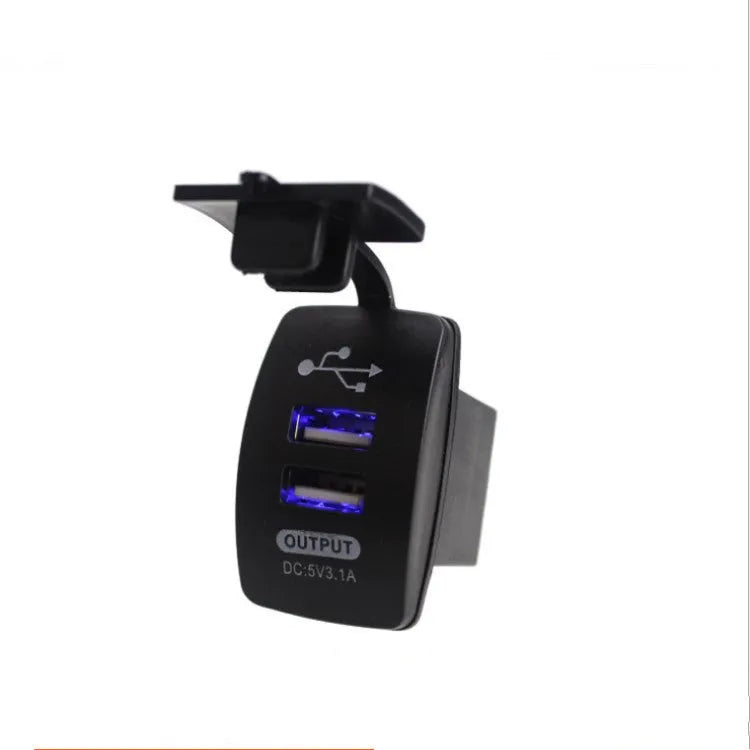3.1A USB universal car charger in PP material for 12-24V vehicle sockets, available in blue