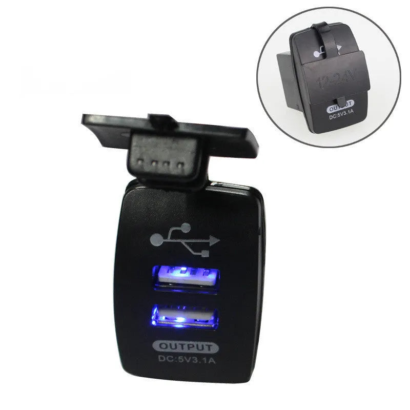 3.1A USB universal car charger in PP material for 12-24V vehicle sockets, available in blue