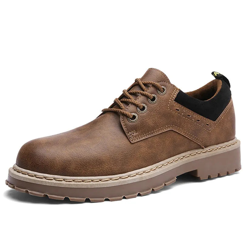 Men's casual shoes with artificial PU upper and rubber soles in black colour