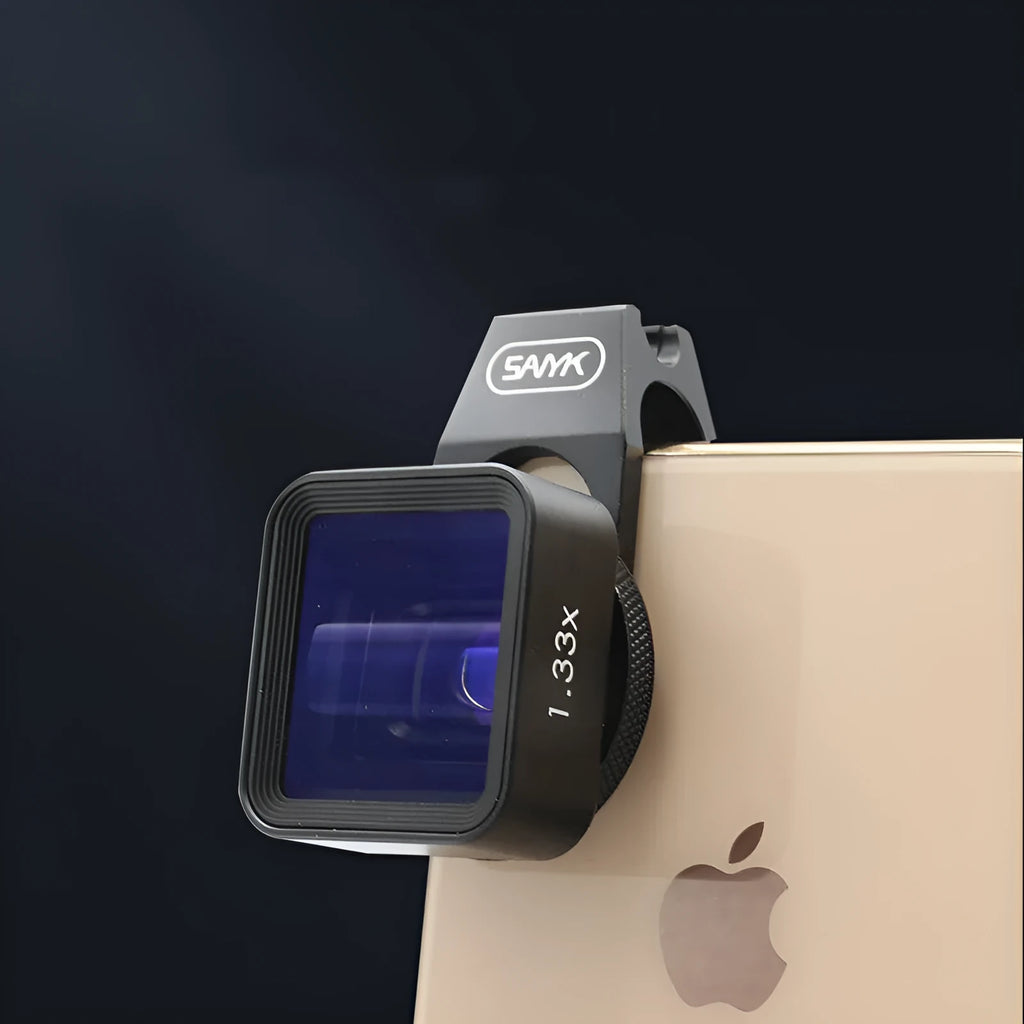 Black SANYK 1.33x anamorphic widescreen lens for mobile phones with 17mm thread mount.