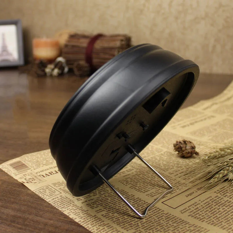 A round 6-inch retro European style desk alarm clock with a silent sweep movement.