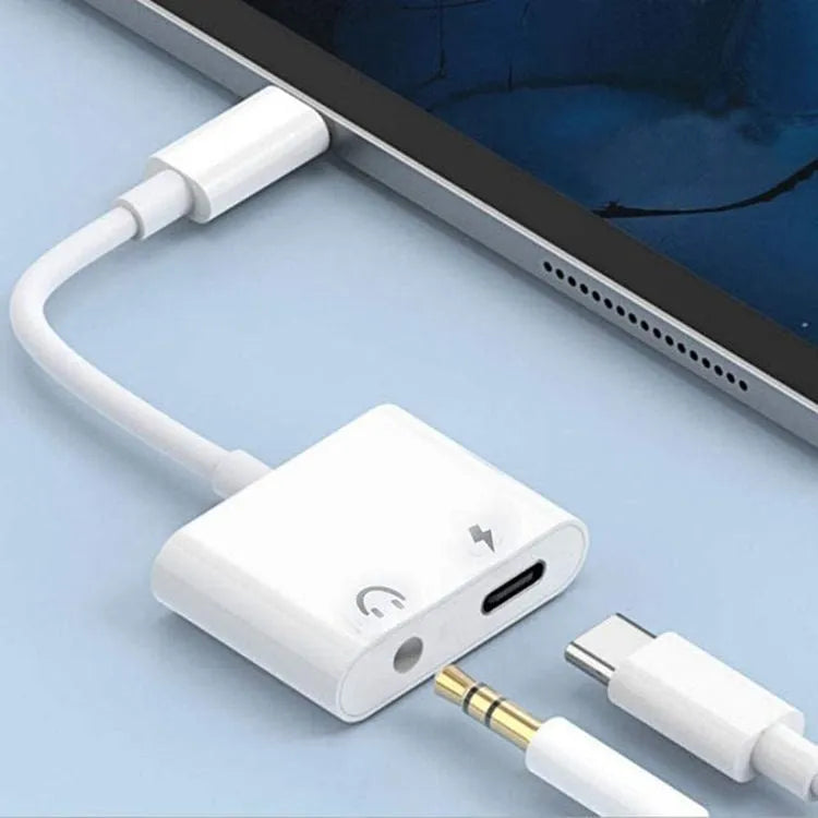 White Type C to 3.5mm audio adapter cable with DAC decoding, 9cm length