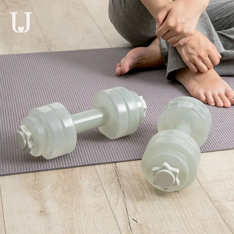Fitness water dumbbell in light gray with water injection cap, 26cm PP material for home strength training