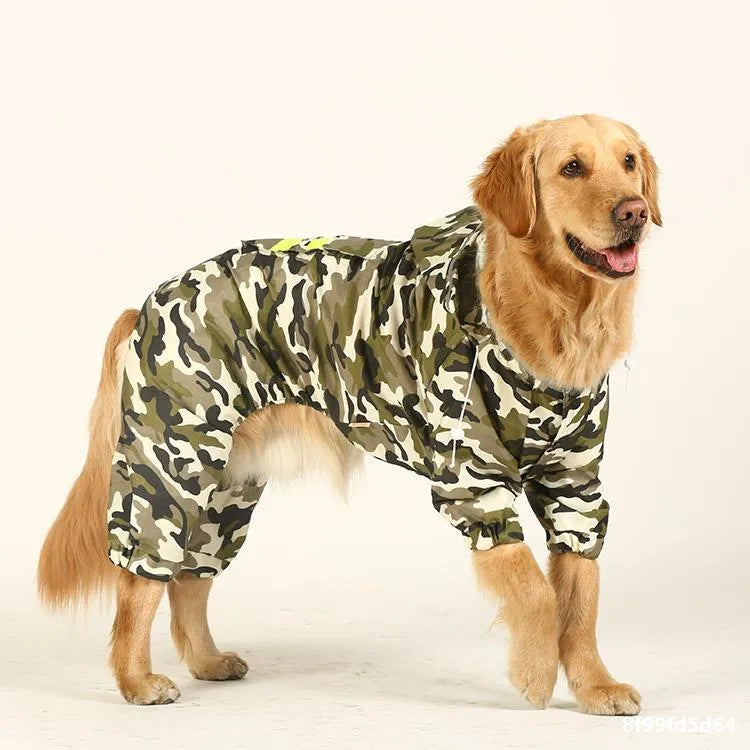 Four-legged camouflage green dog raincoat for large breeds with fluorescent strips, size 4XL.