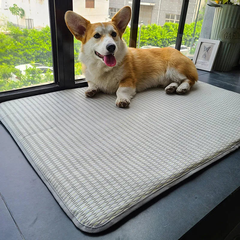 Polyester dog mat in size L with smooth ice silk surface for cool summer pet rest