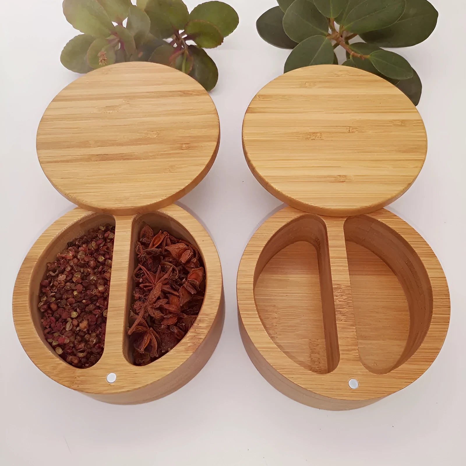 Bamboo seasoning box with 7.5cm spoon in single, double round, or pear-shaped compartment styles
